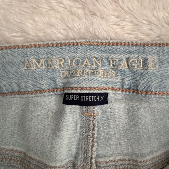 2 American Eagle Outfitters Blue Jean Shorts Distressed Frayed Hem - Size 2 - Picture 10 of 14